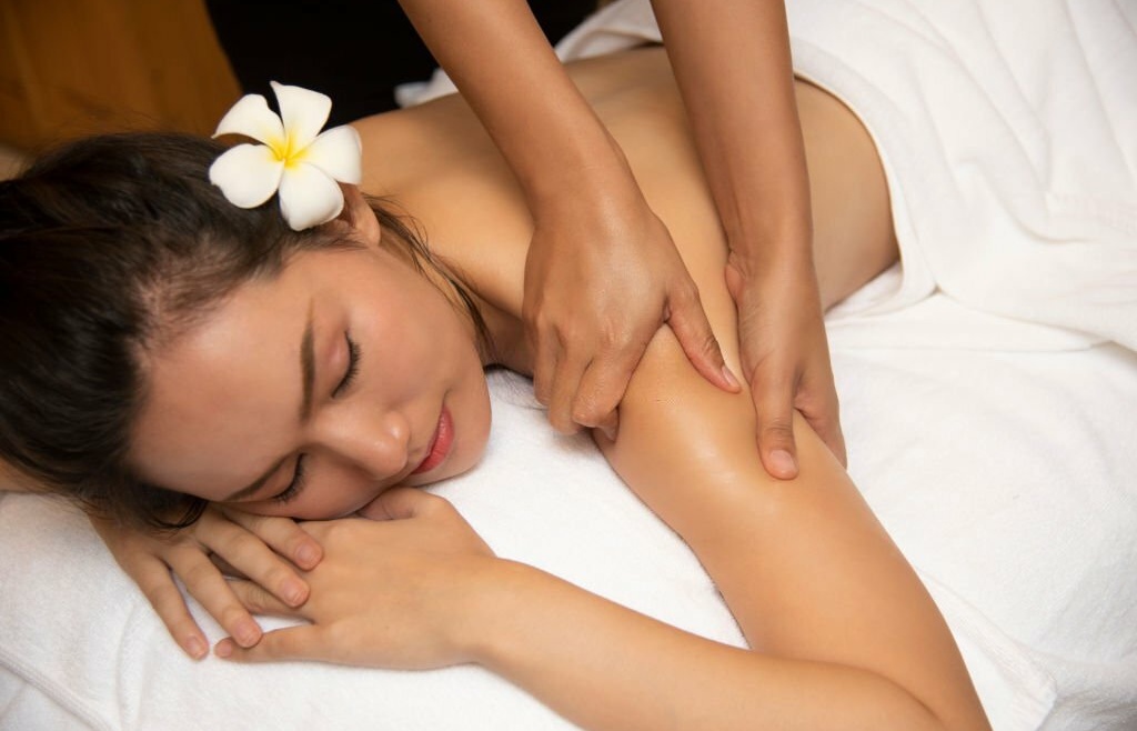 Thai Oil Mixed Massage